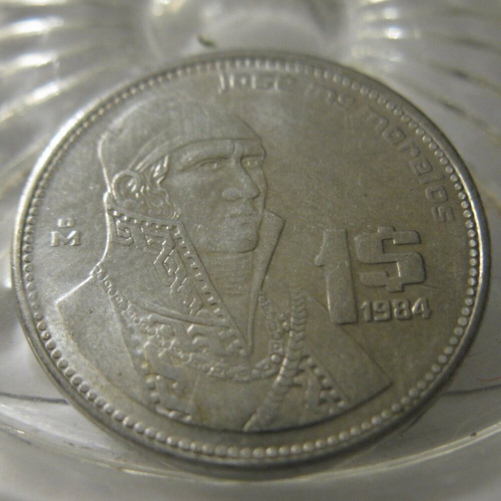 1984 Mexico: 1 Peso - w/ RA signature on lapel collar
